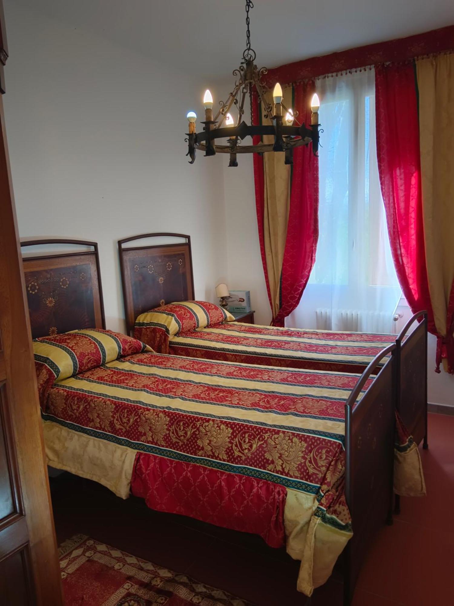 La Maison Rouge Crespellano Eksteriør bilde